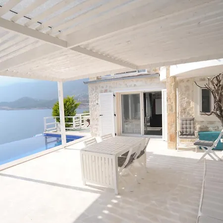Villa Guzel Elma Kas
